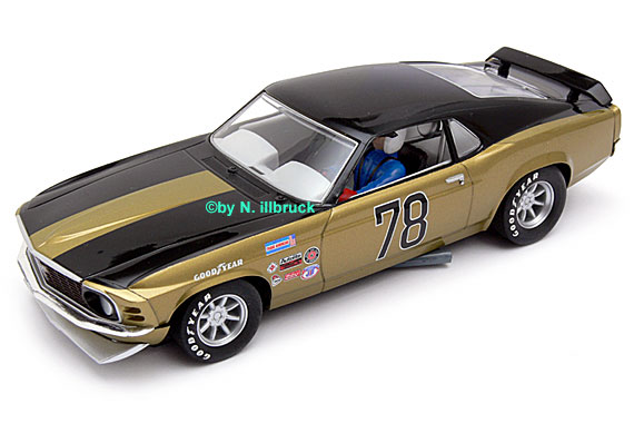 c2797 Scalextric Ford Boss 302 Mustang Gold/Black