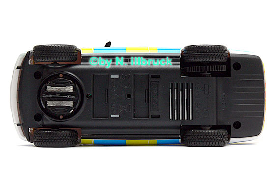 C2833 Scalextric Range Rover Police Drift