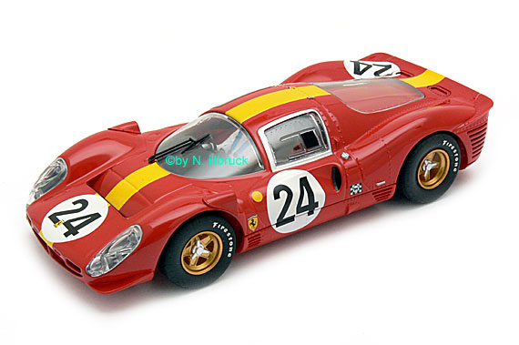C2642 Scalextric Ferrari 330 P4 Le Mans 1967 #24